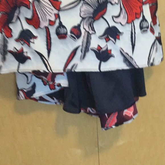 Belle Badgley Mischka Floral Jaquard High Low - Picture 5 of 8